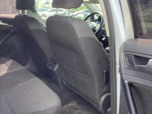 Used 2018 Volkswagen Golf S image 22