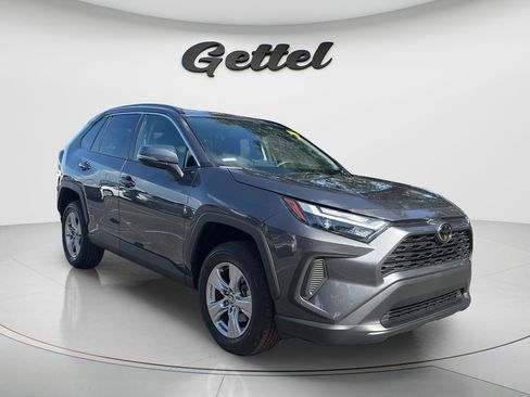 Used 2025 Toyota RAV4 XLE w/ Convenience Package FWD image 3