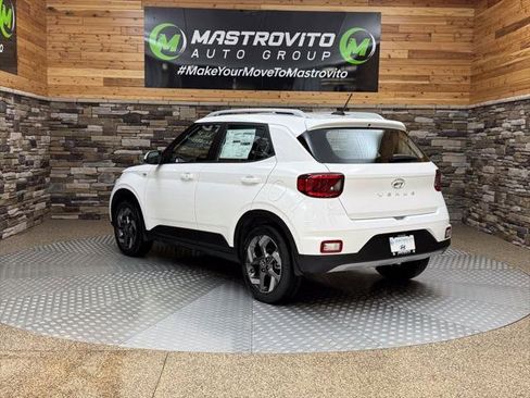 New 2026 Hyundai Venue SEL image 6