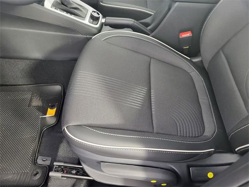 New 2025 Hyundai Venue Limited image 11