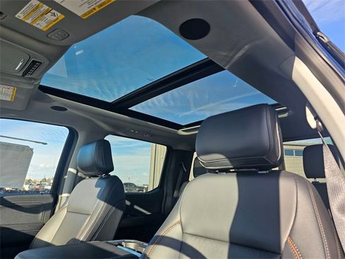 New 2025 Ford F350 Lariat w/ Lariat Ultimate Package image 32