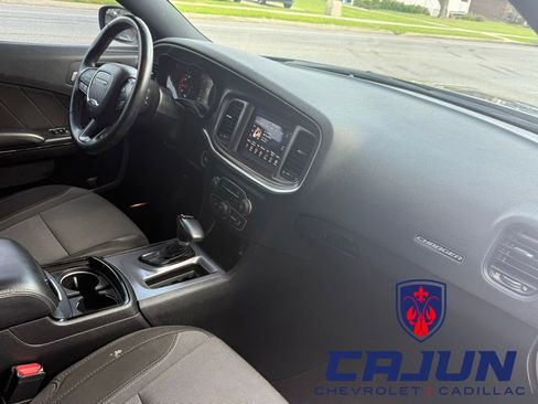 Used 2020 Dodge Charger SXT w/ Blacktop Package RWD image 21