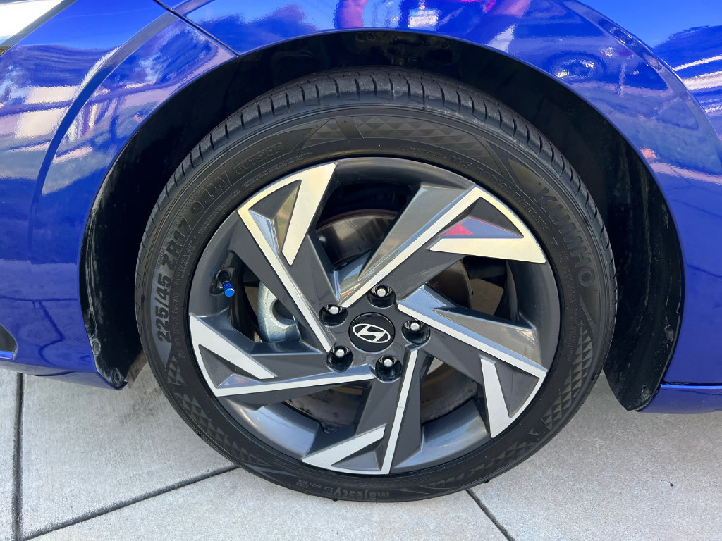 Certified 2025 Hyundai Elantra SEL FWD image 25