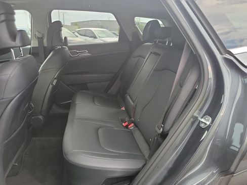 Used 2024 Kia Sportage EX w/ EX Premium Package AWD/4WD image 32