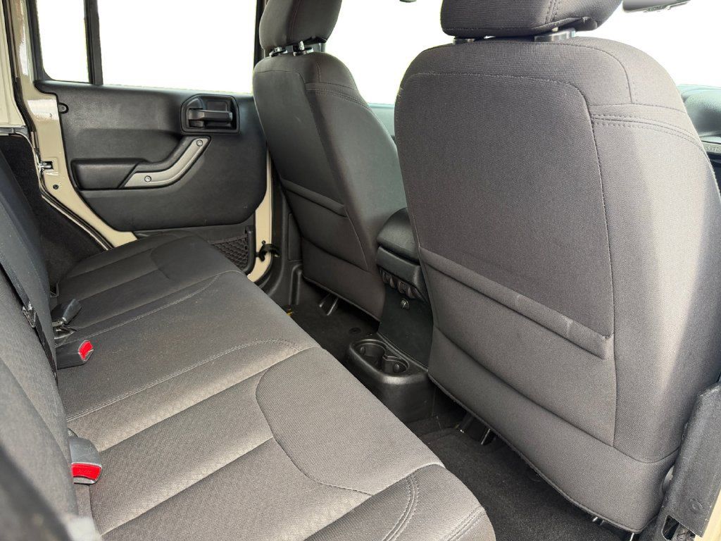 Used 2018 Jeep Wrangler Unlimited Sport S AWD/4WD image 17
