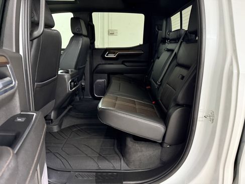 Used 2022 Chevrolet Silverado 1500 High Country w/ High Country Premium Package image 43