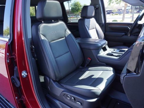 Certified 2024 GMC Sierra 2500 Denali w/ Denali Reserve Package image 13