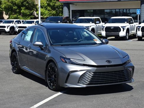 New 2026 Toyota Camry XLE FWD image 2