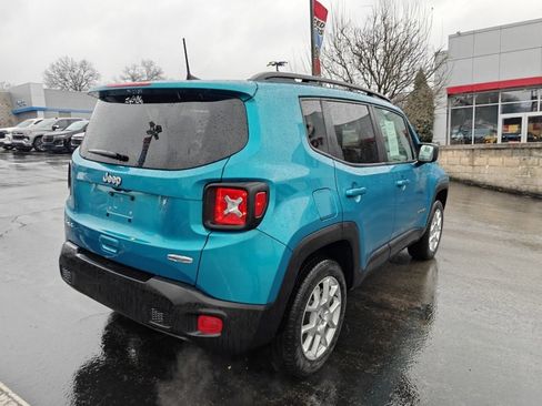 Used 2022 Jeep Renegade Latitude image 4