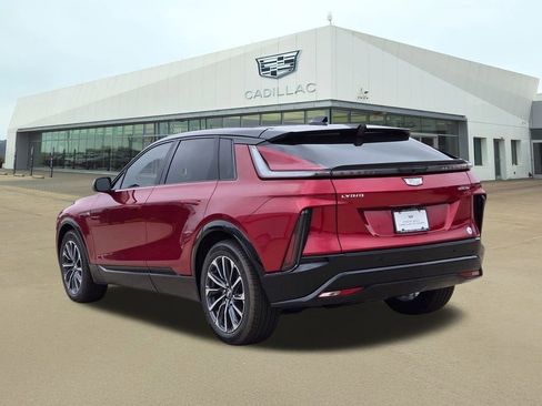 New 2026 Cadillac Lyriq Premium Sport w/ LPO, Floor Liner Package image 4