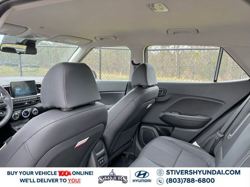 Certified 2025 Hyundai Venue Limited image 21