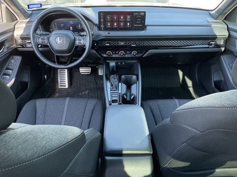 Used 2024 Honda Accord Sport image 10
