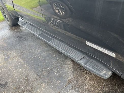 Used 2021 GMC Sierra 1500 Elevation w/ Preferred Package image 10