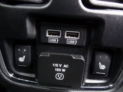 Used 2014 Dodge Durango R/T w/ Technology Group image 24