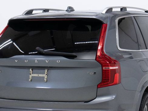 Used 2019 Volvo XC90 T6 Momentum w/ Protection Package Premier AWD/4WD image 12