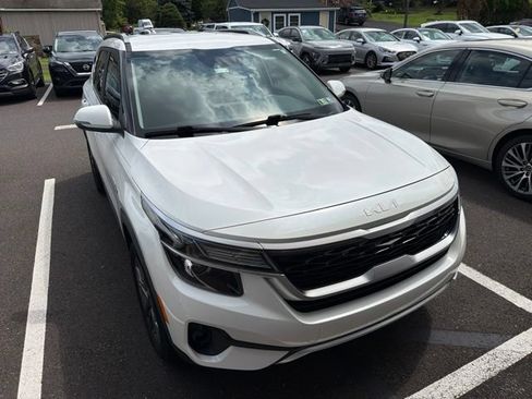 Used 2022 Kia Seltos S AWD/4WD image 17