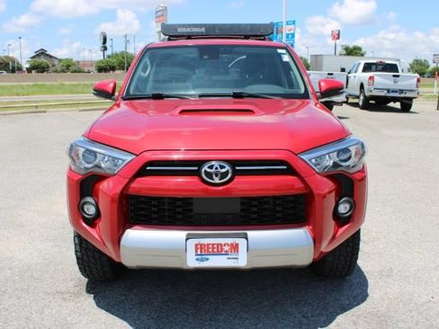 Used 2021 Toyota 4Runner TRD Off-Road Premium w/ Moonroof Package AWD/4WD image 2