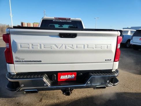Used 2019 Chevrolet Silverado 1500 LTZ image 6