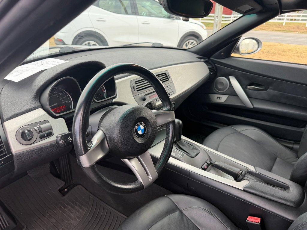 Used 2003 BMW Z4 2.5i RWD image 10