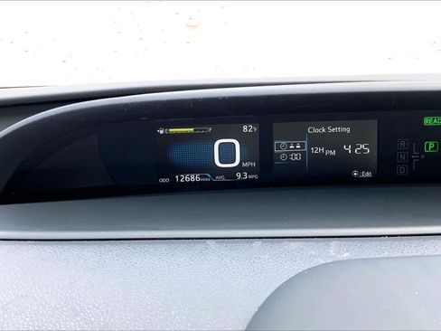 Used 2019 Toyota Prius Limited FWD image 17