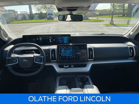 Used 2025 Ford Expedition Max Active image 15