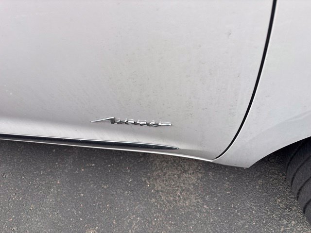 Used 2018 Buick Enclave Avenir w/ Avenir Technology Package AWD/4WD image 9