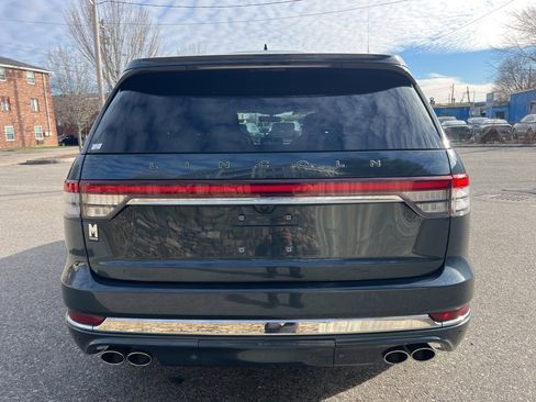 Used 2022 Lincoln Aviator Black Label w/ Dynamic Handling Package image 4