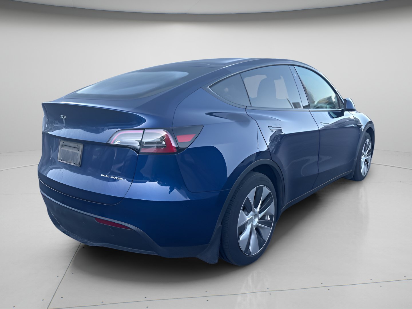 Used 2023 Tesla Model Y Long Range AWD/4WD image 12