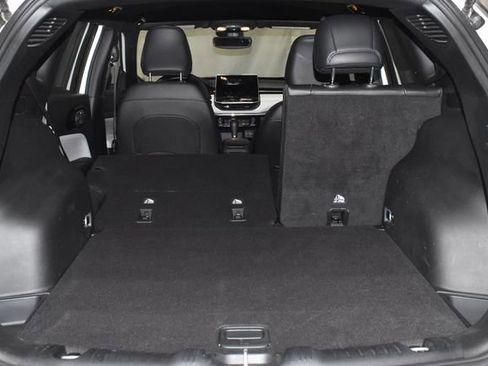 Certified 2023 Jeep Compass Limited image 33