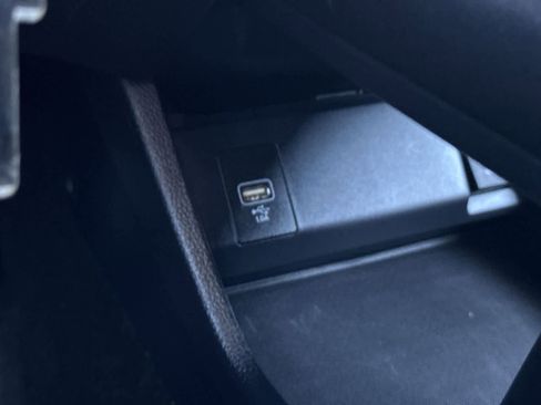 Used 2022 Honda HR-V LX image 24