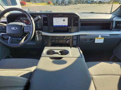 New 2026 Ford F450 XL w/ 360-Degree Camera Package image 12