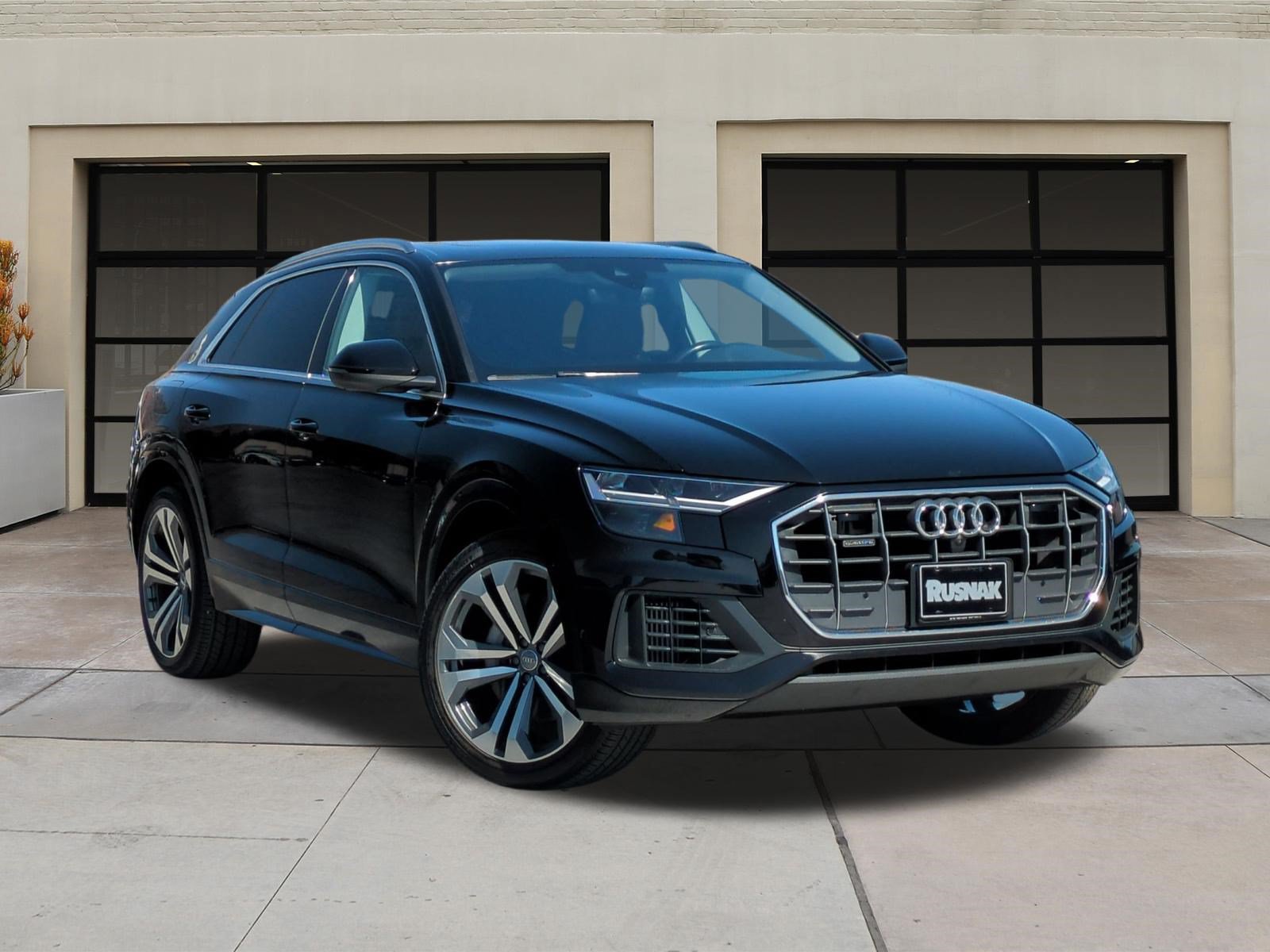Used 2019 Audi Q8 Premium Plus w/ Premium Plus AWD/4WD image 33