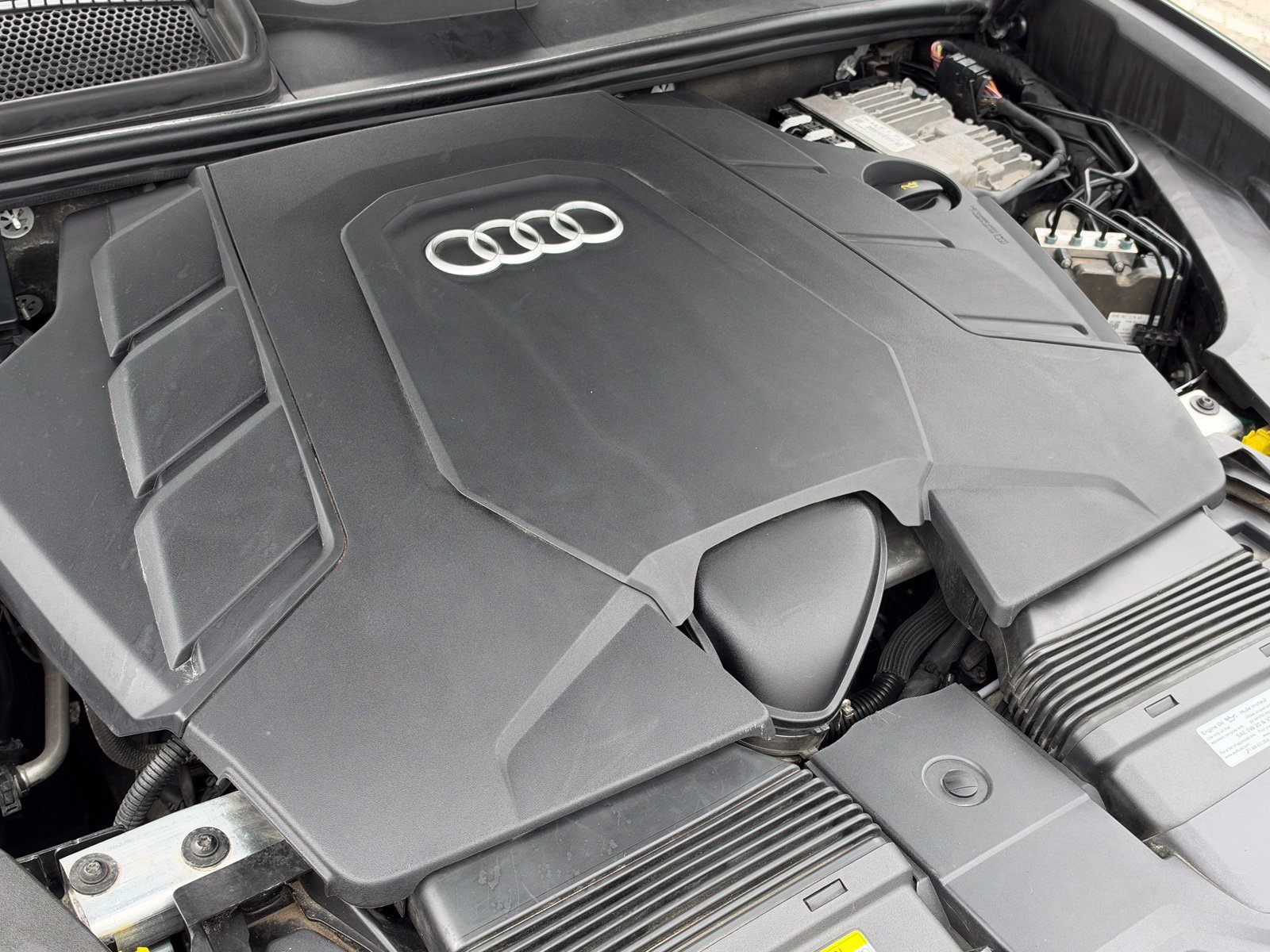 Used 2020 Audi Q8 Prestige w/ Prestige Package AWD/4WD image 44