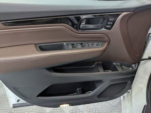 New 2026 Honda Odyssey Touring image 23