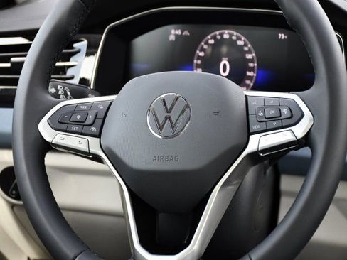 New 2026 Volkswagen Jetta SE FWD image 22