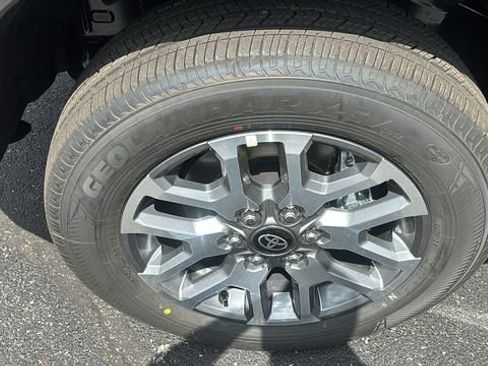 New 2026 Toyota Tundra 1794 Edition AWD/4WD image 38