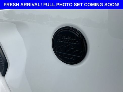Used 2020 Jeep Wrangler Unlimited Sahara AWD/4WD image 38