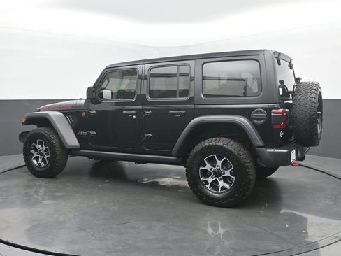 Used 2022 Jeep Wrangler Unlimited Rubicon w/ LED Lighting Group AWD/4WD image 3