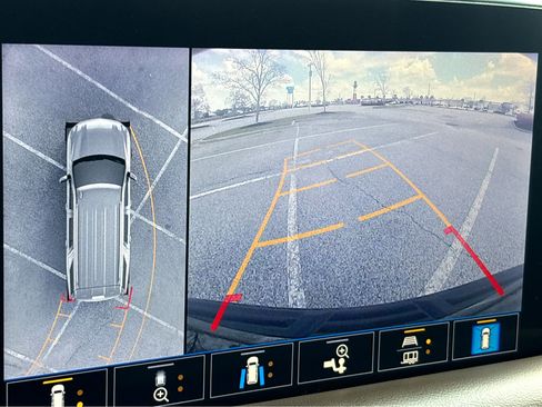 Used 2021 Chevrolet Tahoe High Country image 34