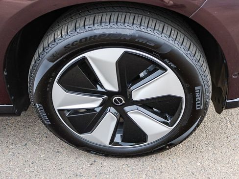 New 2026 Volvo EX90 Plus image 13