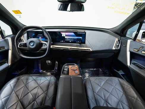 Used 2023 BMW iX xDrive50 w/ Ultimate Package 2 image 4