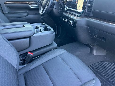 Used 2023 GMC Sierra 1500 Elevation image 19
