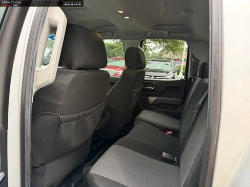 Used 2018 Chevrolet Silverado 1500 LT w/ Redline Edition AWD/4WD image 11