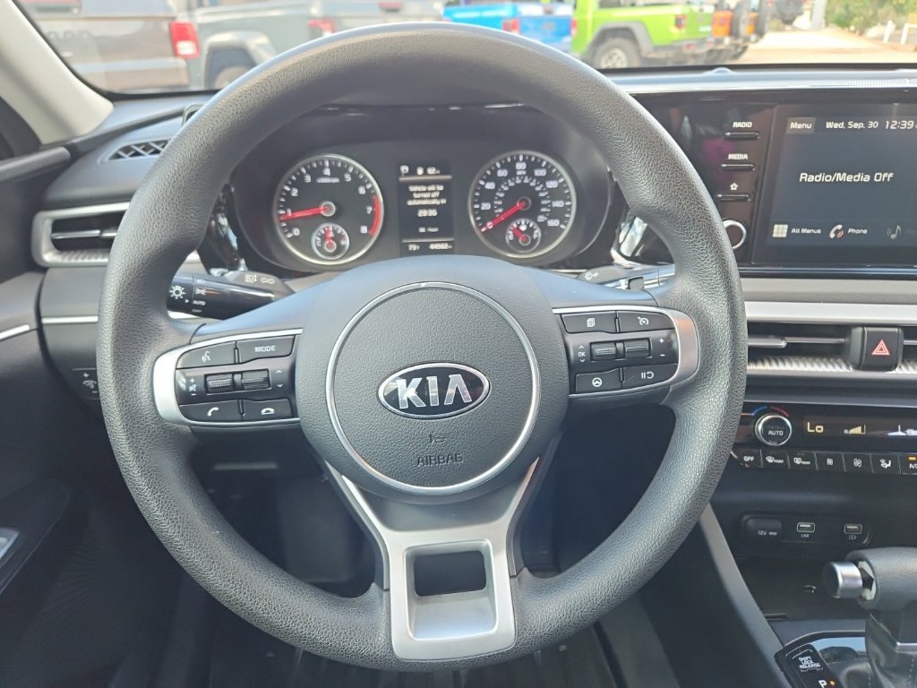 Used 2021 Kia K5 LXS FWD image 29