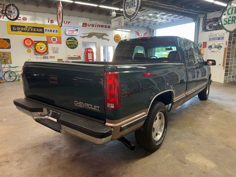 Used 1998 Chevrolet Silverado 1500 2WD Extended Cab w/ Preferred Equipment Group 2 image 5