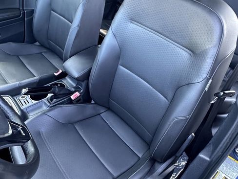 Used 2015 Volkswagen Golf TDI S image 20