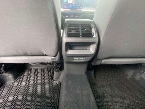 Certified 2025 Volkswagen Tiguan S AWD/4WD image 19
