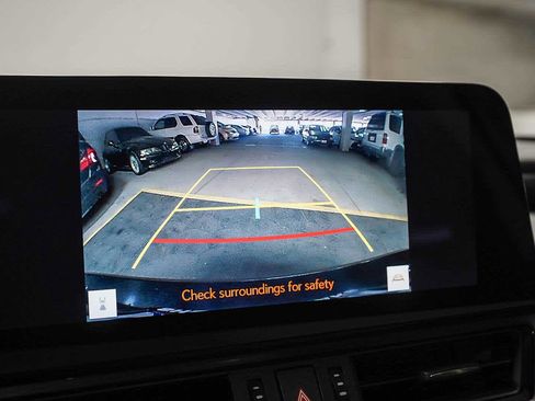 Used 2024 Lexus ES 300h image 28