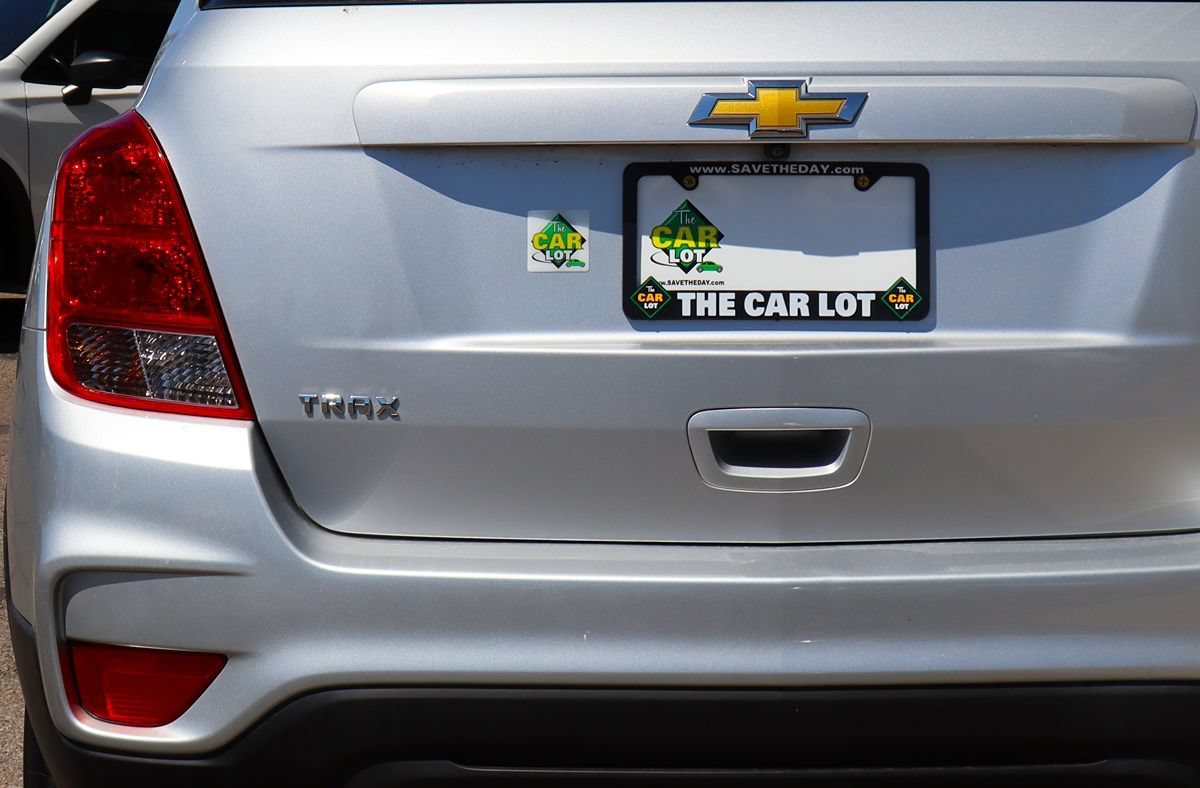 Used 2020 Chevrolet Trax LS w/ Tint and Cruise Package FWD image 19