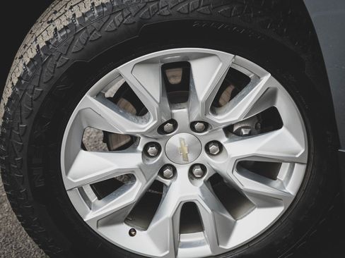 Used 2021 Chevrolet Silverado 1500 Custom image 18